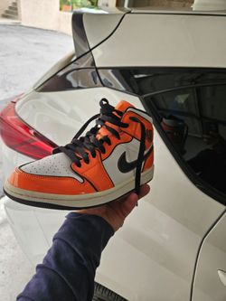 Air Jordan size 9 sell or trade  : )