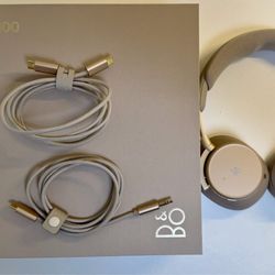 Bang & Olufsen Beoplay H100 Bluetooth Wireless Headphones (Sand)