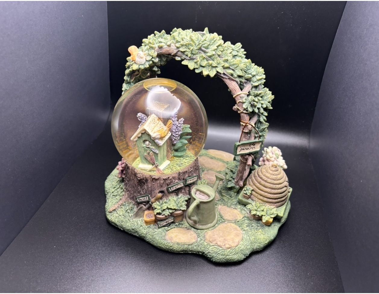 Pfaltzgraff Naturewood Musical Snow globe