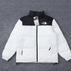 North face Jacket Nupste 700  Sizes M-L
