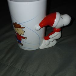 PEANUTS 50 YEARS A CHARLIE BROWN CHRISTMAS MUG / CUP / VASE- TELEFLORA