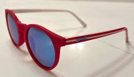 Goodr Circle G's Sunglasses in the "Can You See Me Now?"