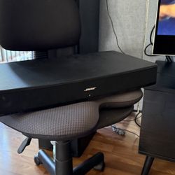 Bose Solo TV Sound System  Working 100% 