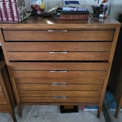 5 Drawer Dresser