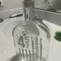 Liquor Bottle Trump 45-47