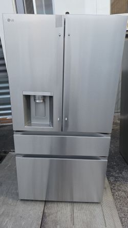 LG 4-Door French Door Refrigerator – Brand New