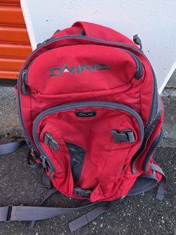 Dakine Snowboarding Backpack