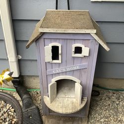 TRIXIE 3-Story Outdoor Wooden Cat House