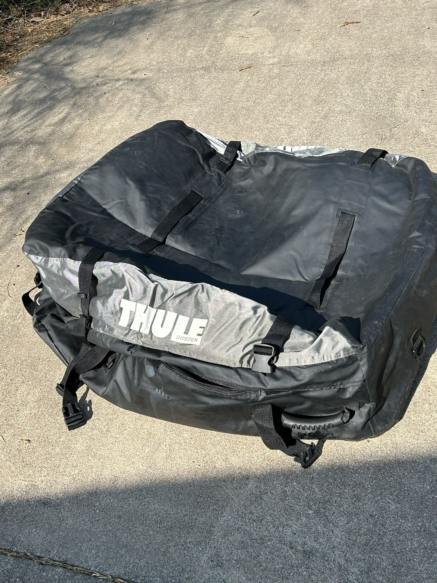 Thule soft sided cargo carrier new arrivals