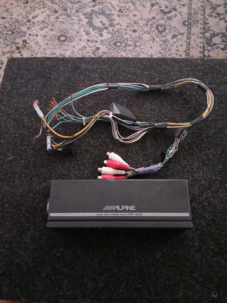Alpine Amplifier 