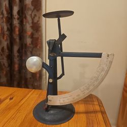 Vintage Postal Scale – Metal Mechanical Letter Scale (Antique Style)Vintage Postal Scale – Metal Mechanical Letter Scale (Antique Style)