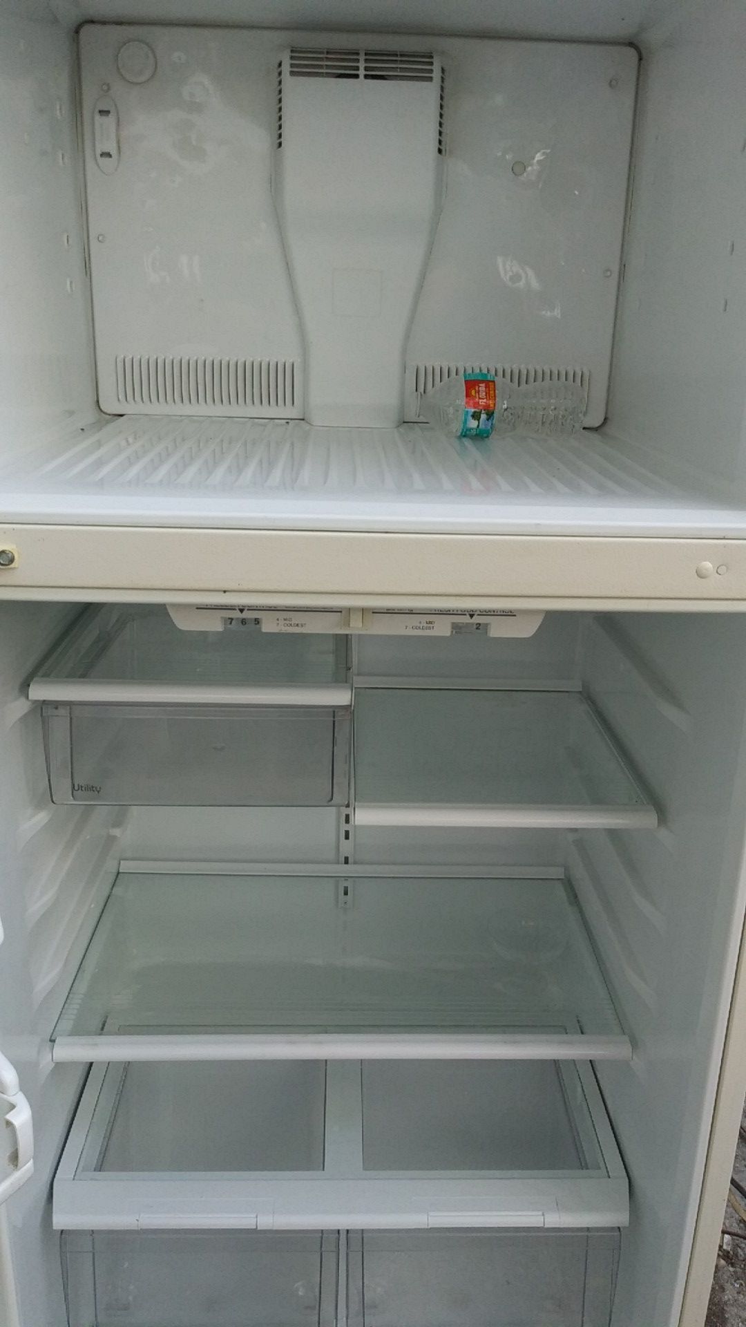 Estufa y nevera. Refrigerator and stove set Appliances