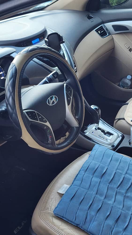 2012 Hyundai Elantra