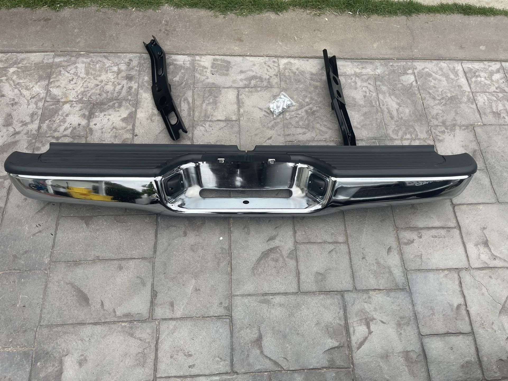 95-04 Toyota Tacoma Rear Bumper