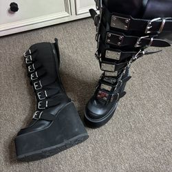 Demonia Trinity Boots Size 6