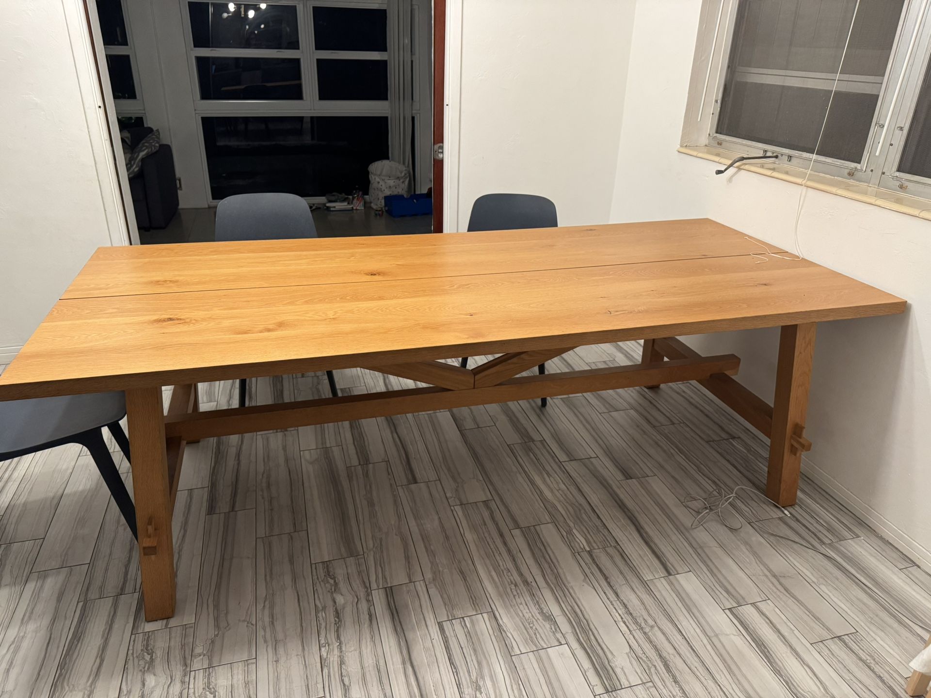 Oak Table