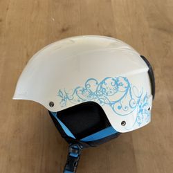 Giro Tilt Ski Snowboard Helmet Youth Medium Large Helmet Almost New