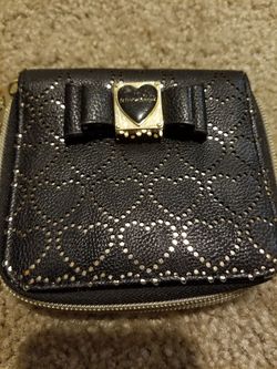 Betsey Johnson small, zipper wallet