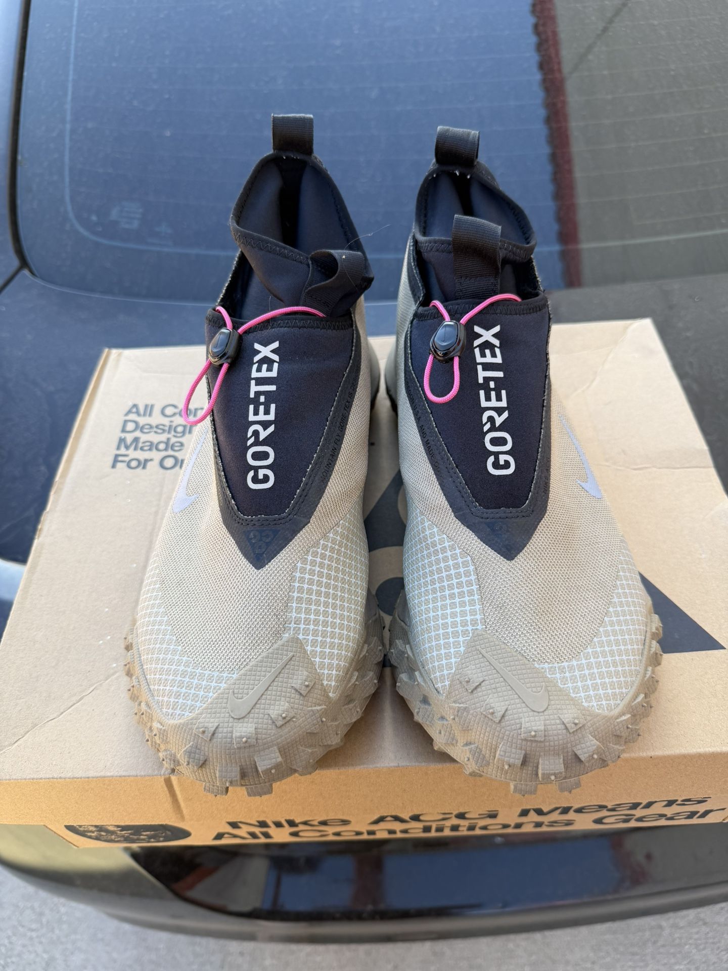 Nike ACG Mountain Fly