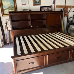 Full size Bedroom set - 3 Pieces