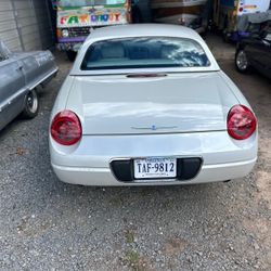 2005 Ford Thunderbird 