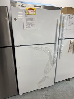 Garage ready 22 cu.ft top freezer refrigerator
