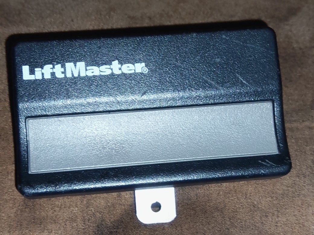 Lift Master - Garage Clicker (Ready To Program)