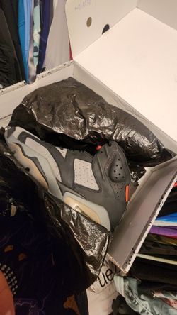 Jordan 6 PSG 