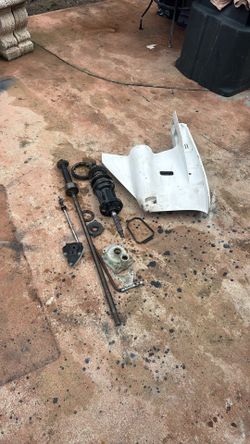 2014 Yamaha F350 Lower Unit