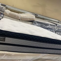 King Pillowtop Mattress Set 