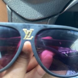 Louis Vuitton sun glasses