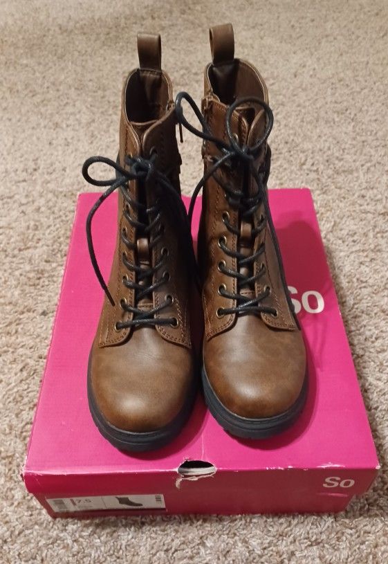 Boots For Sale, Dark Brown Size 7.5