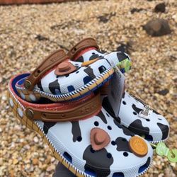 Woody Crocs 