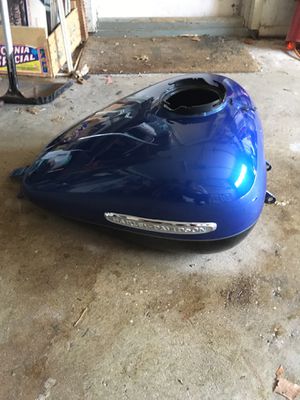 Photo 2009 and up street glide/road glide gas tank