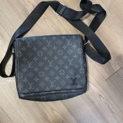 Man Bag LV