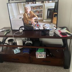TV Stand 