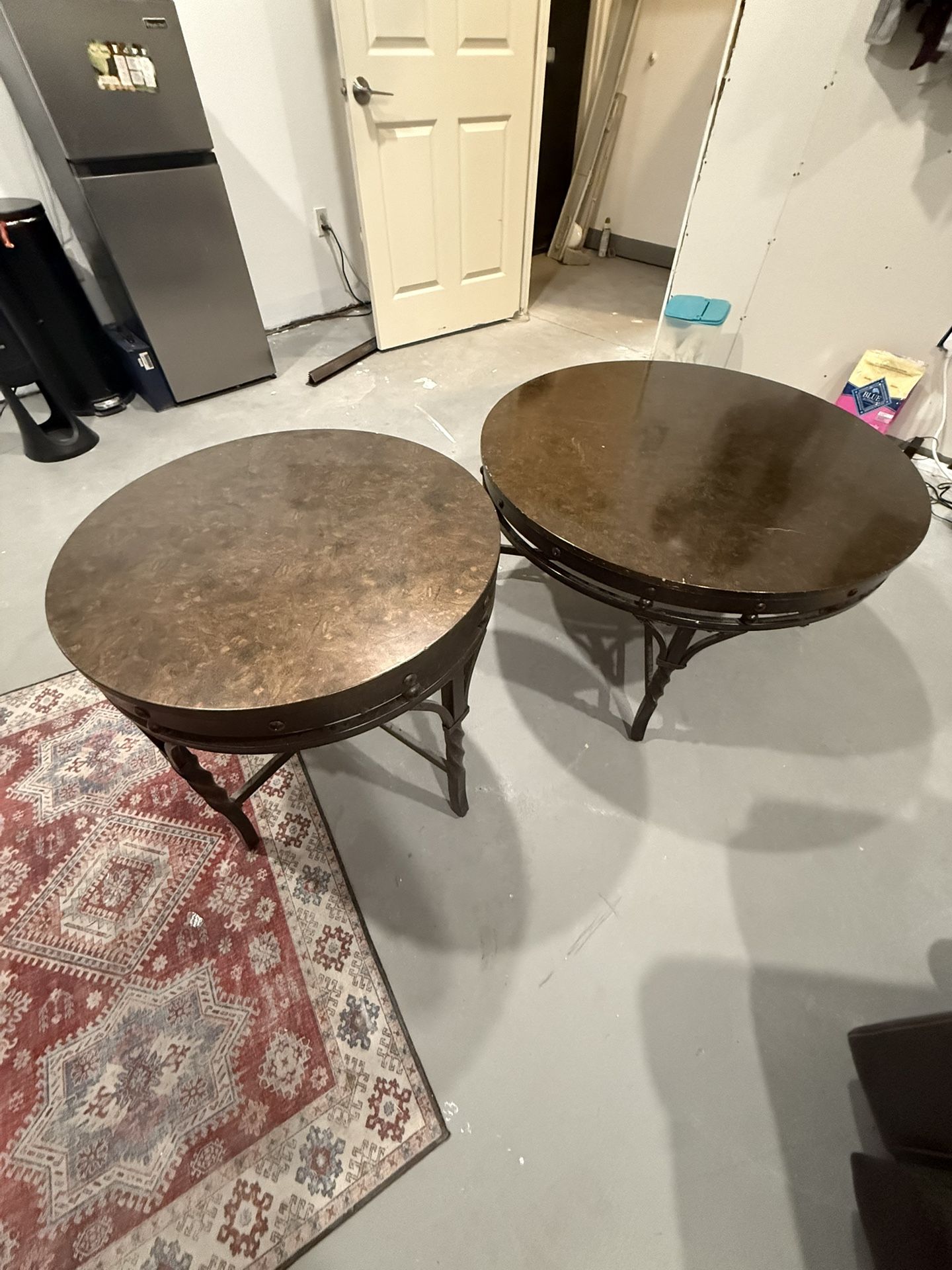 Circle Coffee table and End Table Set