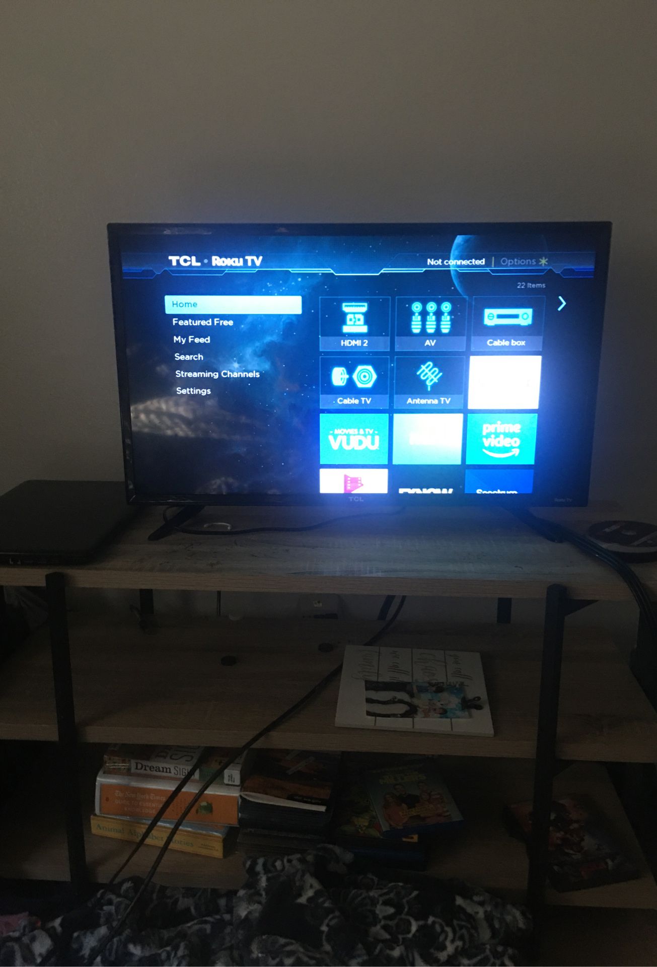 Tcl roku tv 32 inch come with blu ray player