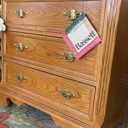 Gorgeous Bassett Solid Wood 3 Drawers Drawers Work Perfectly Condition 