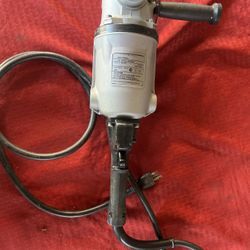 Black & Decker 4076 Industrial 7" Angle Grinder