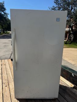 Comercial size frezzer