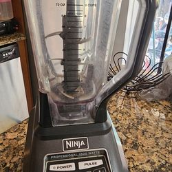 Ninja Blender ! $55.00