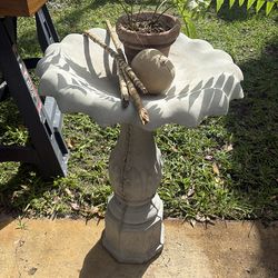 Concrete birdbath 30”h x 21”w garden art spring home decor