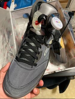 Off white x Jordan 5