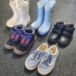 Kids Shoes - Size 10