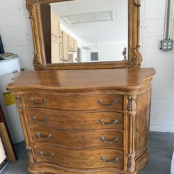 Traditional Carved Wood Dresser with Mirror 
