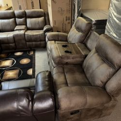 BROWN RECLINER SOFA & LOVESEAT WITH CONSOLE