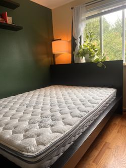 Queen Size Mattress 