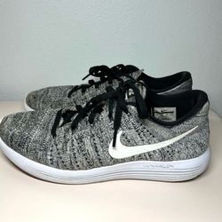 Nike LunarEpic Flyknit "Oreo" Low Athletic Running Shoes