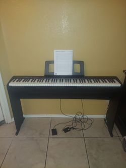 Roland FP10 Digital Piano and Stand